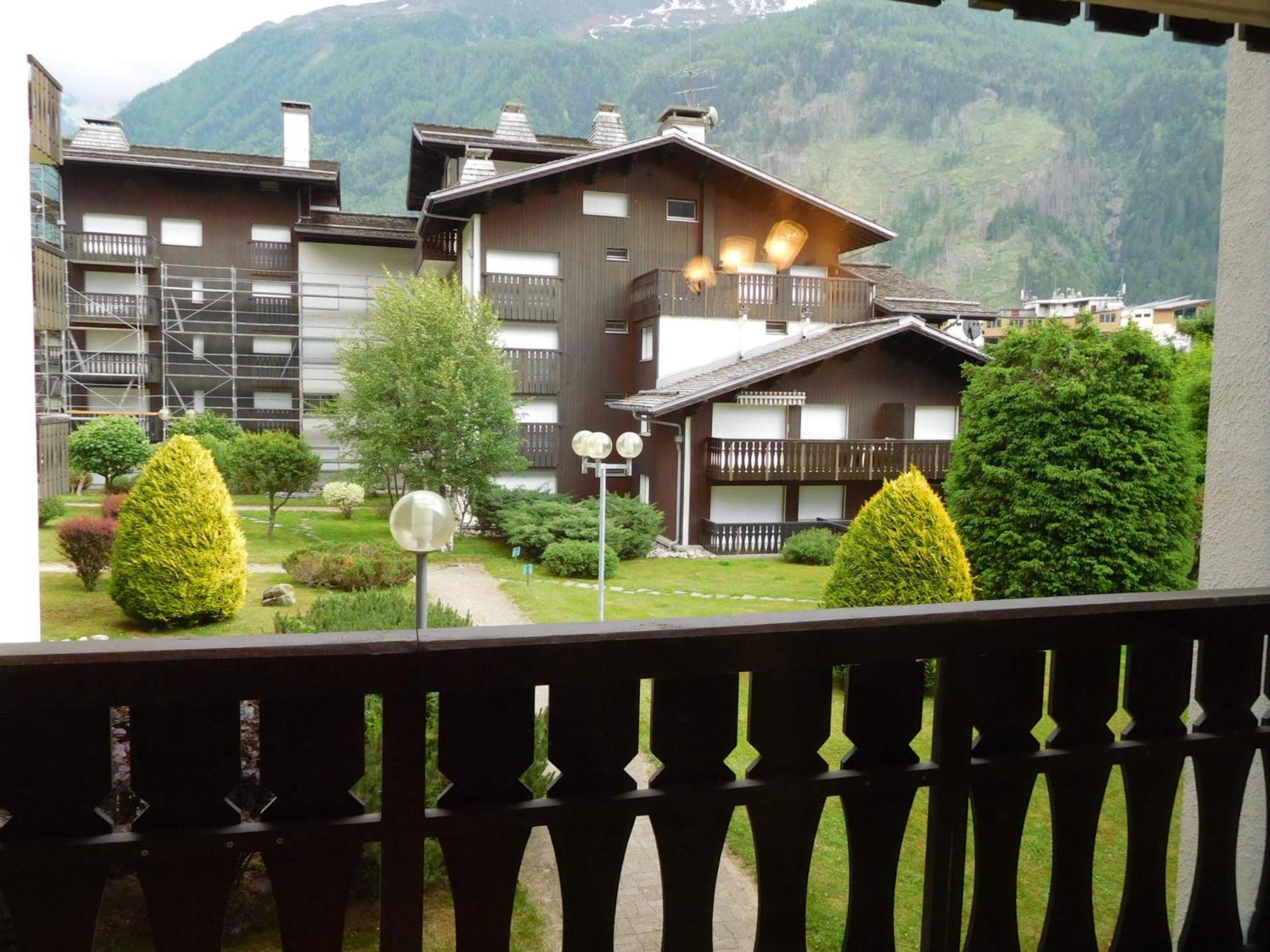 Bel Appartement 2 Pieces Avec Parking A Chamonix - Fr-1-517-39 Exteriör bild